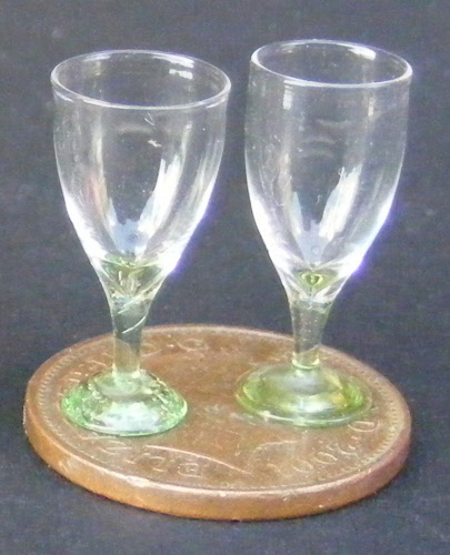 Dolls House Miniature Glass Drinking Glasses Pub Bar